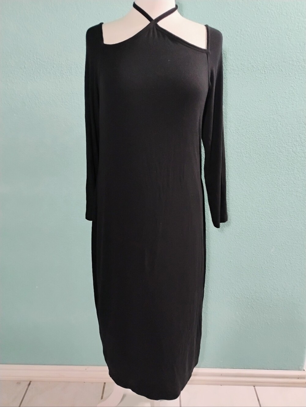 The Commons Stitch Fix Sz 1X Black Long Sleeve Halter Dress Stretchy Midi